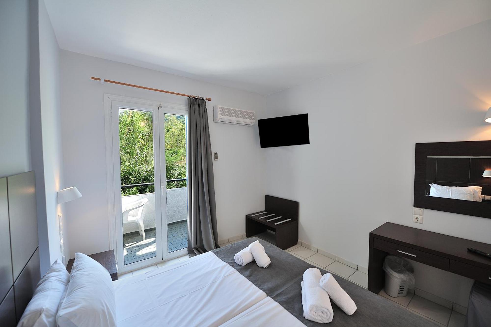 Punta Anamar Skiathos Hotel חדר תמונה